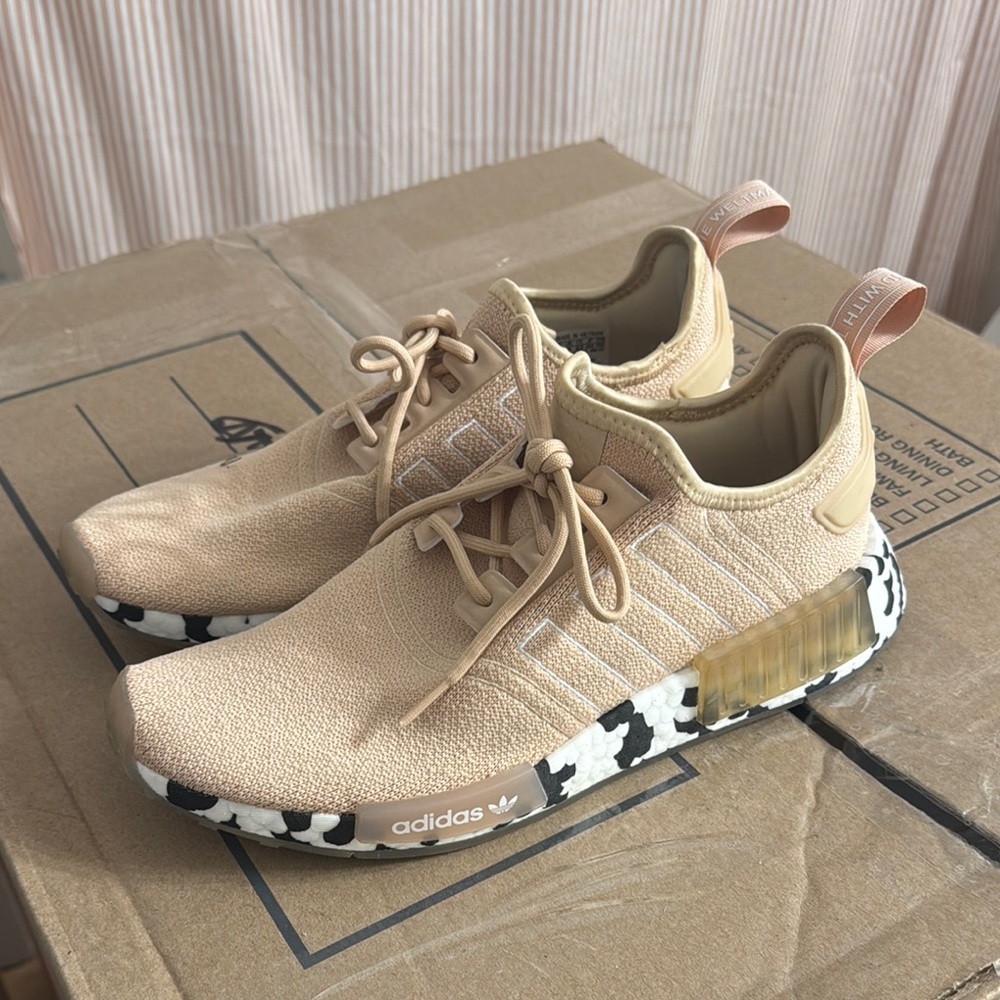 Adidas NMD_R1 Size 9.5